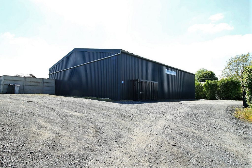 Entrepôt de 250m²